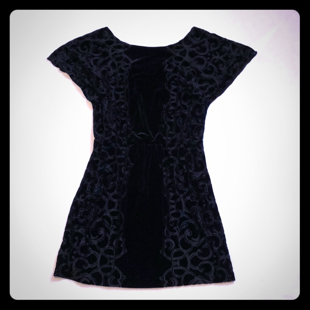 👠WHBM Black Velvet Dress